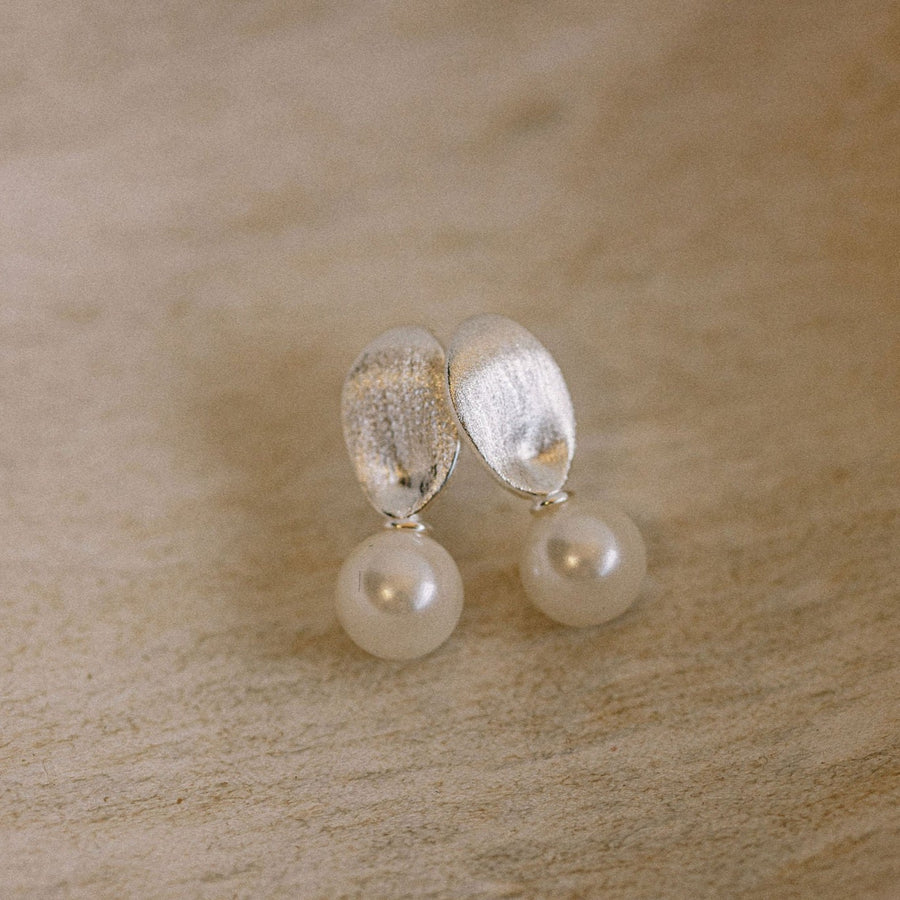 Miro Pearl Earrings - Silver